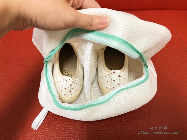 【新鮮試】日本專利授權製造的喜白鞋洗鞋袋，讓洗鞋變得很EASY，用洗衣機就能把鞋洗乾淨。 - 喜白鞋洗鞋袋, 日本專利授權製造的喜白鞋洗鞋袋, 洗鞋袋 - 雨立今=霠