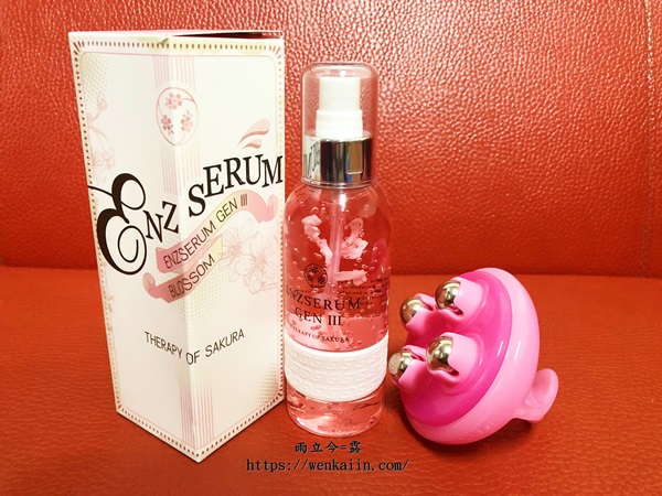 【新鮮試】Enzserum Blossom櫻花精華液：搭配粉紅櫻花限定的鋼珠滾輪，讓身體線條更美好。 - 鋼珠滾輪 - 雨立今=霠