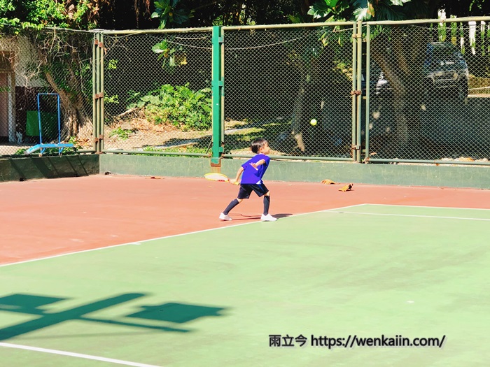 6Y6M邱吉吉人生中第一場網球比賽，跳級打拿下人生首勝。（110年花蓮縣縣長盃網球賽） - 學網球 - 雨立今=霠