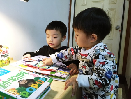 【團購及贈獎】韓國POP UP立體童書、故事書、有聲操作書，讓閱讀更有趣也更快樂。(文末有團購資訊) - 團購文 - 雨立今=霠