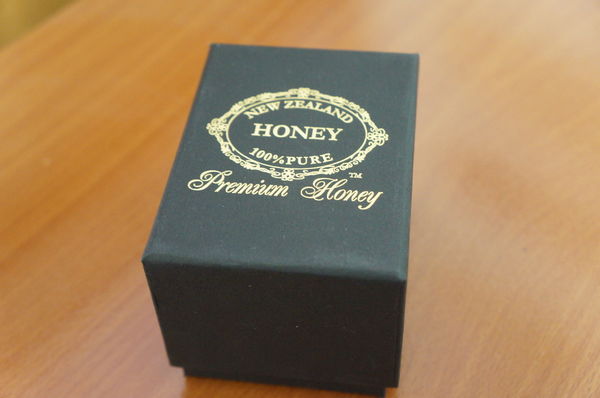 【新鮮試】黑標麥蘆卡蜂蜜，100%的純蜂蜜+純天然+紐西蘭原裝。 - 黑標麥蘆卡蜂蜜 - 雨立今=霠