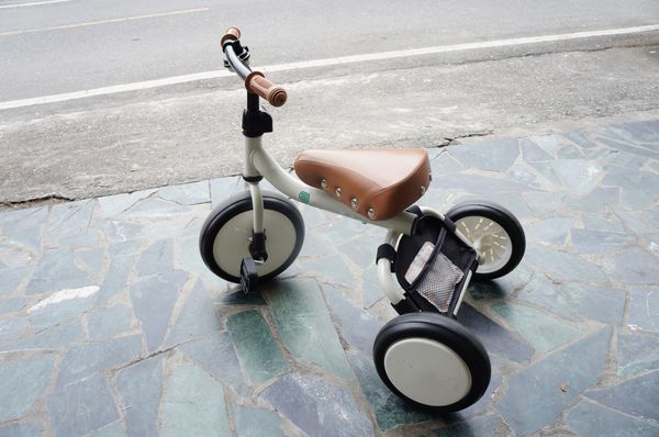 育兒推薦：日本mimi-trike三輪車，陽光男童的老母必敗。 - mimi trike, 日本三輪車 - 雨立今=霠