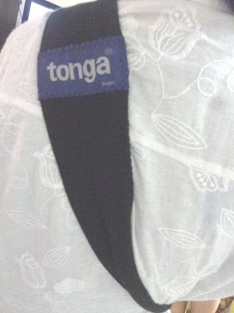 育兒推薦：法國製tonga網狀背巾，透氣又好用。 - 雨立今=霠