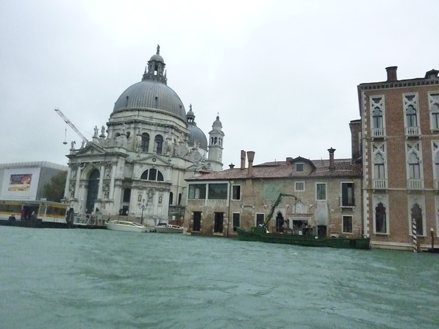 2010.10義大利蜜月Day5：威尼斯 Venice，我終於來了 - mary mccarthy, 威尼斯 名牌, 威尼斯 墨魚麵, 威尼斯 貢多拉, 威尼斯廣場, 義大利 威尼斯, 義大利 貢多拉 - 雨立今=霠