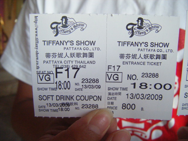 2009.3.13．Day3泰國pattaya：Tiffany's show（蒂芬妮人妖秀） - 雨立今=霠