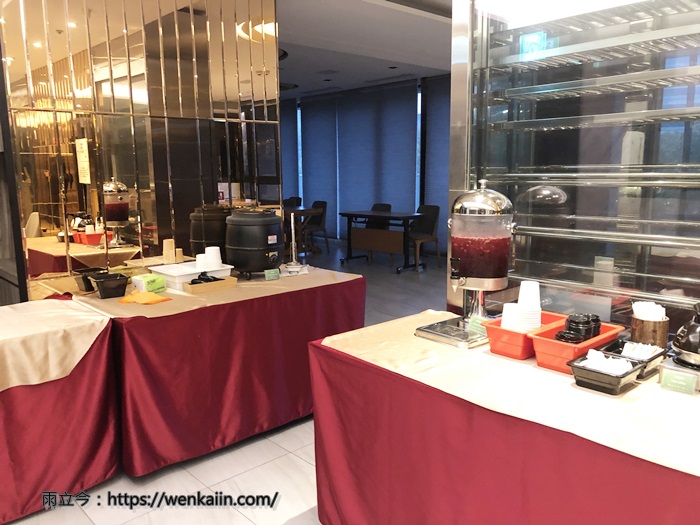 台北南港住宿/南港捷運站飯店：洛碁大飯店南港館，離南港三鐵近，交通方便且機能好，房價親切。 - 南港平價旅館, 南港捷運旅館, 南港捷運站飯店, 南港洛碁大飯店, 南港火車站住宿, 南港車站住宿, 南港車站旅館, 南港飯店, 南港高鐵飯店, 台北南港, 台北南港住宿, 台北南港飯店, 台北捷運站飯店, 洛基大飯店早餐, 洛基大飯店評價, 洛碁大飯店南港館, 洛碁大飯店南港館交通, 洛碁大飯店南港館評價, 洛碁大飯店早餐 - 雨立今=霠