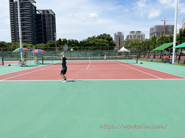 【8Y10M】2023年8月：2023 OEC JUNIOR盃全國青少年網球錦標賽(B級)，雙打無緣4強。 - 兒童網球, 兒童網球比賽, 台灣兒童網球, 打網球, 竹南運動公園, 網協排名賽, 網球排名賽, 網球賽, 青少年網球賽 - 雨立今=霠