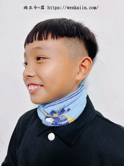 冬天必備:石墨烯保暖套組+兒童英雄保暖兩件組(手套+圍脖),台灣製造的品質保證,親膚、保暖、不厚重,讓我們溫暖又舒服的過冬。 - #cerfbell, #瑟夫貝爾, #體溫魔術師, 保暖手套, 保暖毛帽, 保暖脖圍, 兒童保暖手套推薦, 兒童手套, 兒童脖圍, 兒童脖圍推薦, 卡通手套, 可觸碰螢幕手套, 台灣製石墨烯, 石墨烯保暖, 石墨烯手套, 石墨烯毛帽, 石墨烯脖圍, 脖圍推薦 - 雨立今=霠